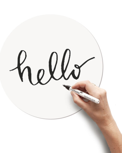 Sticker magnetic circular alb cu marker