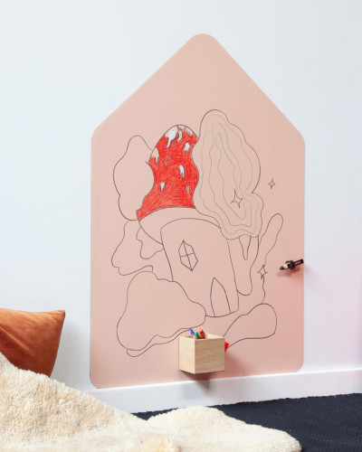 Tablă de scris magnetică autoadezivă în formă de casă, culoare nude, cu desene colorate