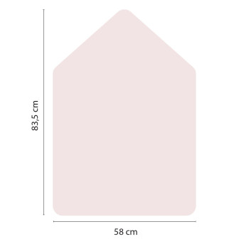 Copil desenând pe o tablă magnetică autoadezivă în formă de casă, roz deschis