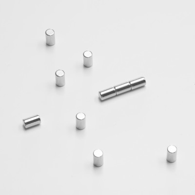 Set de 10 magneți cilindrici argintii