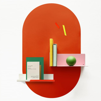 Sticker magnetic roșu, 37x60cm, decorativ.