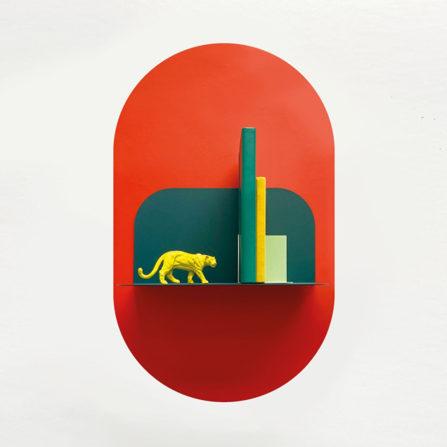 Sticker magnetic roșu, 37x60cm, decorativ.