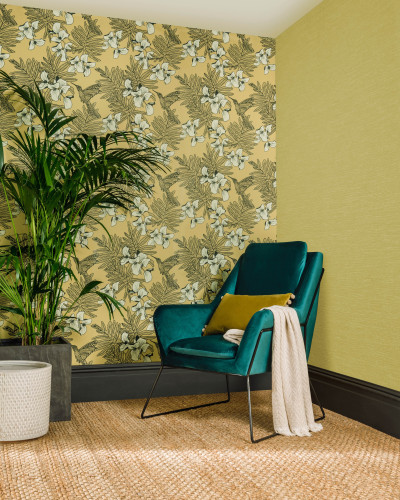 Raffia Mustard Yellow Luxury Plain Tapet cu un model subtil cu aspect textil,  ideal pentru a crea o atmosferă caldă și primitoare