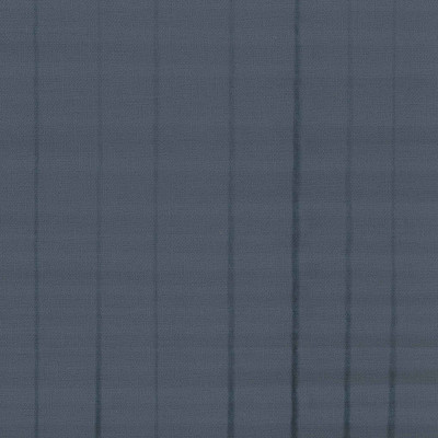 Tapet gri cu dungi subtile, cu textura de textil