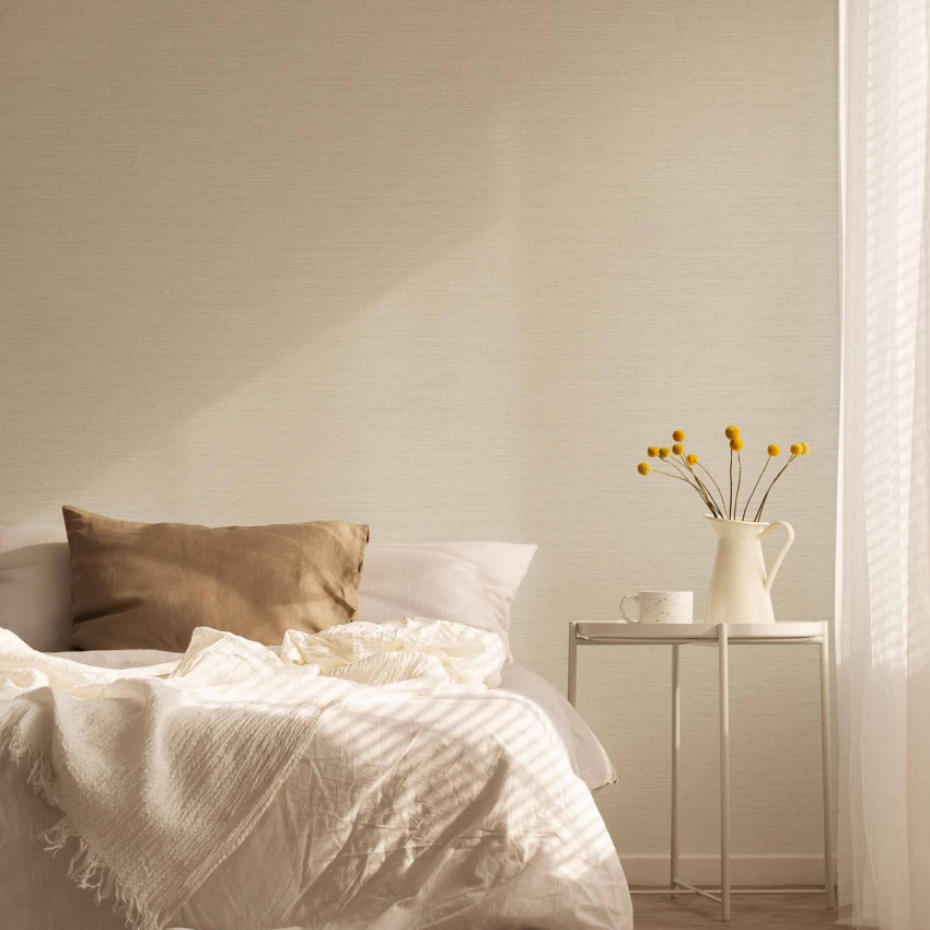 Tapet Plain Linen 64730007, cu design simplu și elegant, cu un aspect de in texturat, perfect pentru dormitoare, livinguri și spații de relaxare.