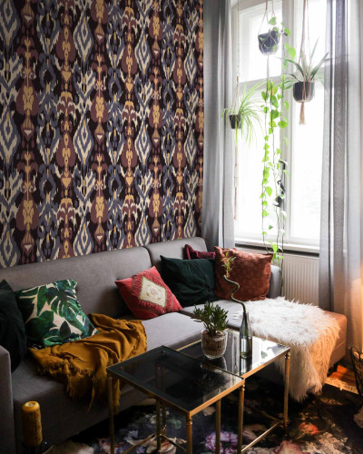 Tapet Uzbek Lilac, cu un design elegant, inspirat de cultura Uzbekă.