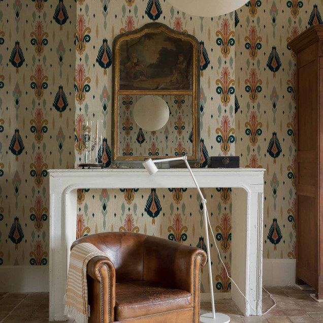 Tapet lavabil Sumba Cream, design inspirat din motivele tradiționale ikat.