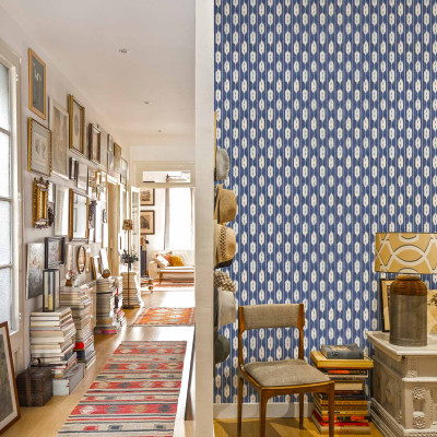 Tapet lavabil Llengües Blue - design modern, nuante albastru si alb, model geometric.