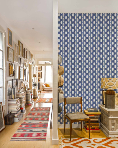 Tapet lavabil Llengües Blue - design modern, nuante albastru si alb, model geometric.