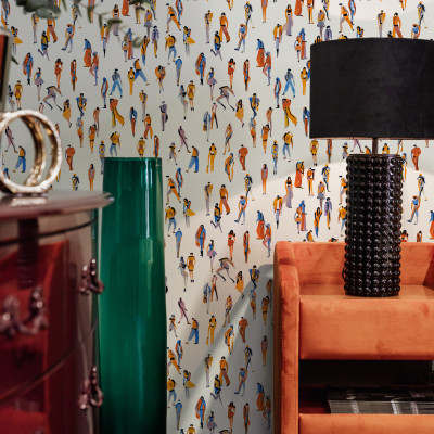 Tapet alb cu design modern ce ilustreaza oameni in miscare.