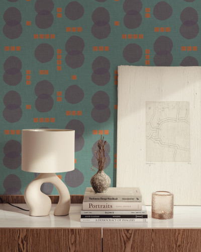 Tapet Rebel Dots, turcoaz, cu model abstract de cercuri și pătrate, pe un fond verde turcoaz.