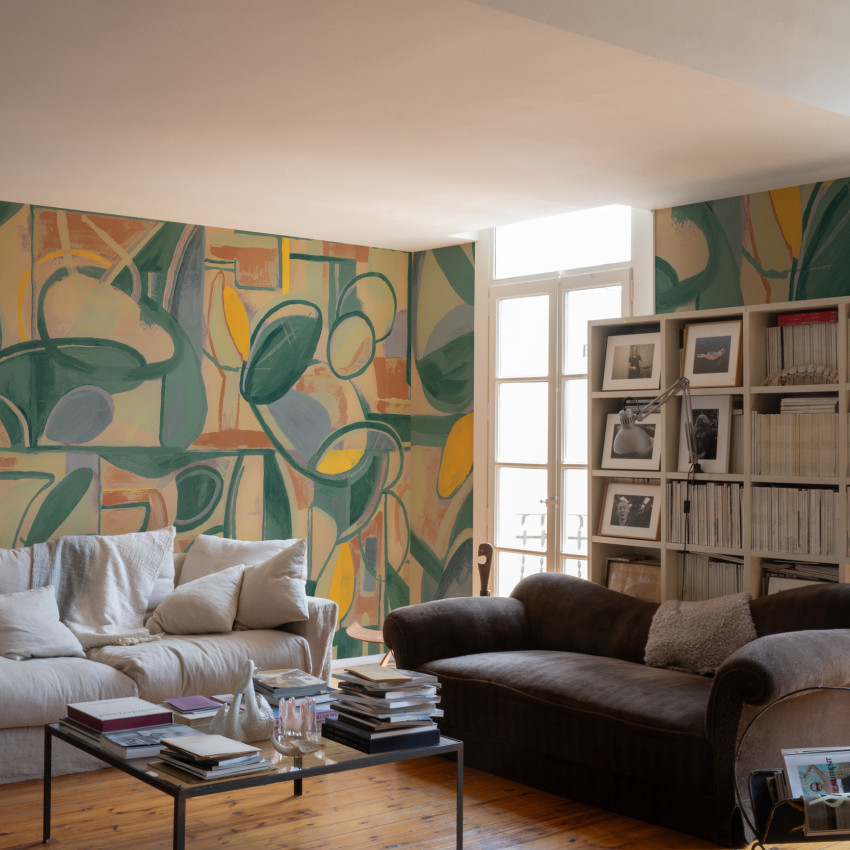 Tapet abstract verde cu nuanțe de galben și portocaliu, cu un design modern.