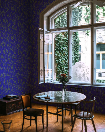 Tapet lavabil Moire Screen, cu un design geometric in nuante de albastru si galben