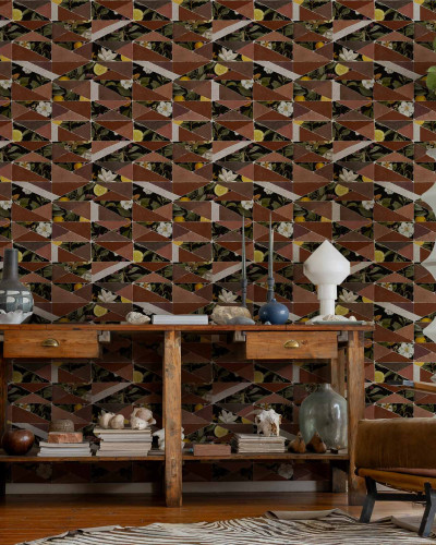 Tapet lavabil Hidden Fruits, roșu, cu un design geometric minimalist ce combină culorile calde cu frumusețea naturii.