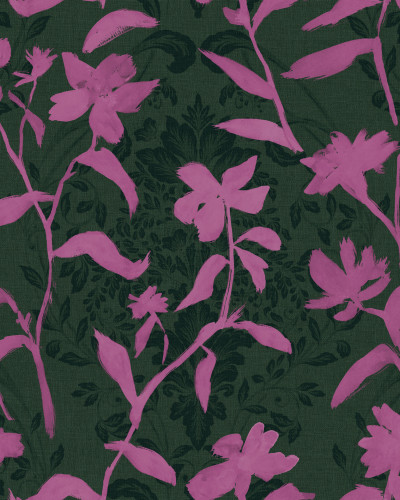Tapet lavabil Blooming Damask, cu model floral Damasc, in nuante de fuchsia si verde, pe un perete din baie.