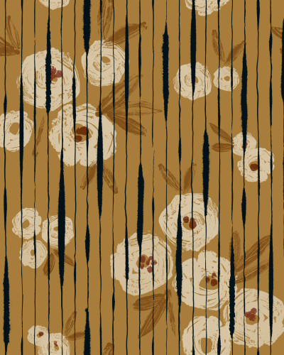 Tapet Broken Poppies Ocher cu un design floral minimalist, decorat cu flori de mac într-un model elegant, perfect pentru a crea o atmosferă caldă și primitoare.