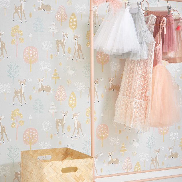 Tapet cu cerbi și copaci, culori pastelate, design adorabil