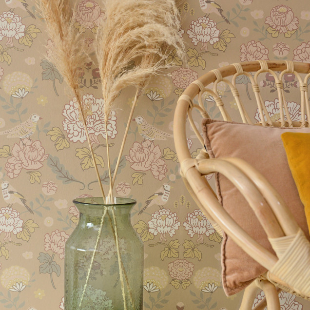 Tapet floral, June, Honey Beige, cu un design delicat și elegant