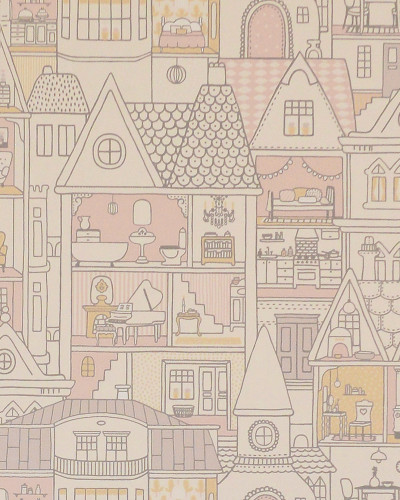 Imagine cu tapetul Dollhouse Soft Wool White, care prezintă o imagine cu casuțe adorabile în culori delicate.