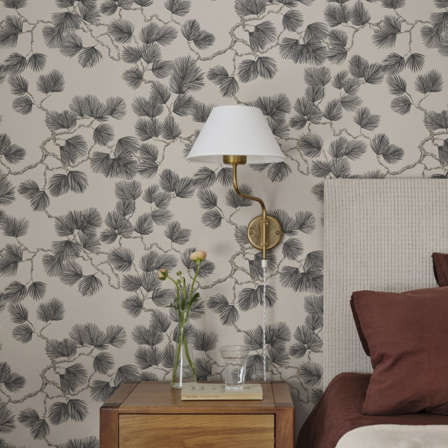 Wallpaper cu design de ace de pin, în nuanțe de maro