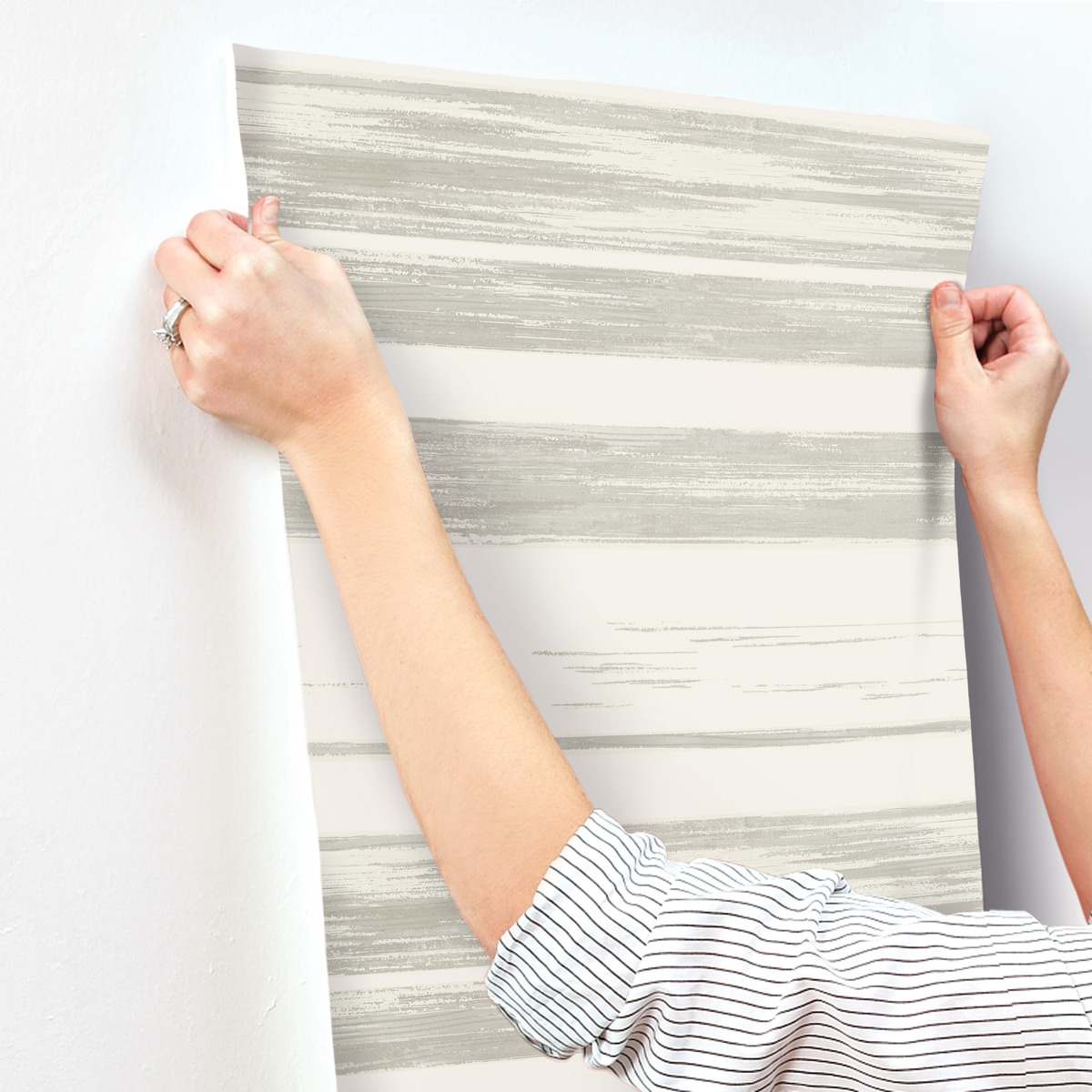 Tapet York Wallcoverings YORK-KT2155. Conține culorile: Alb, Alb-Gri