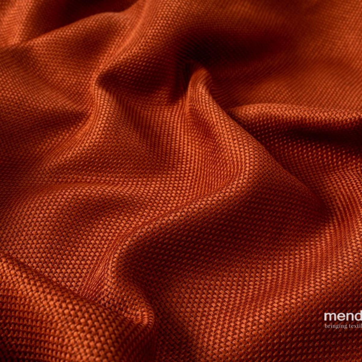 Draperii Mendola fabrics MDF-237-CHEER. Conține culorile: Roșu, Roșu Maroniu, Roșu, Roșu Închis, Roșu, Roșu Pur, Roz, Roz Antic, Portocaliu, Portocaliu Profund