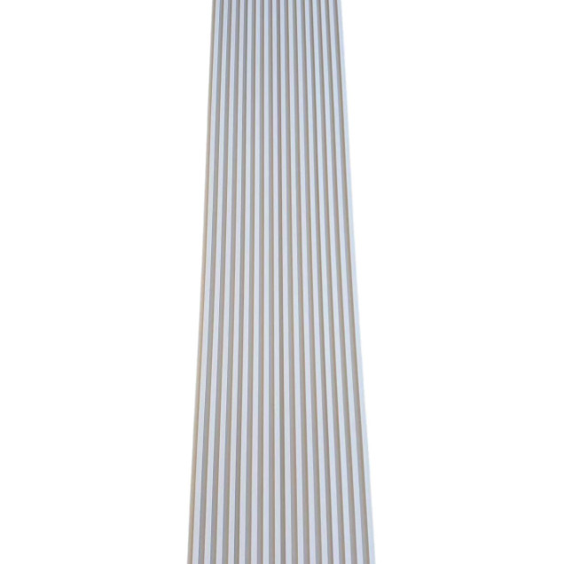 Riflaj decorativ WPC Frost White montat pe perete