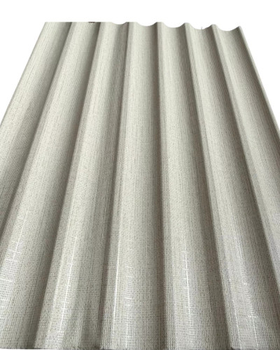 Riflaj decorativ WPC Frost White montat pe perete