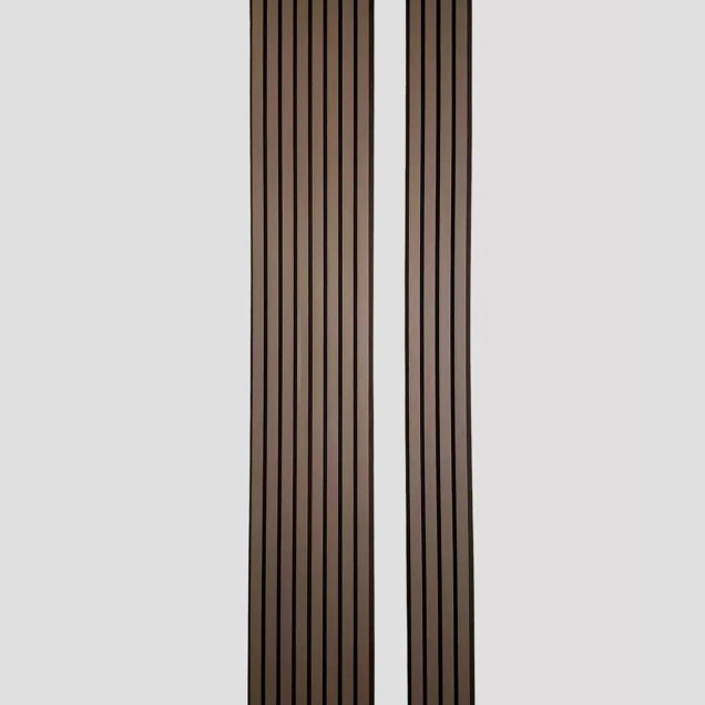 Panou riflat de exterior Light Coffee montat pe fațadă