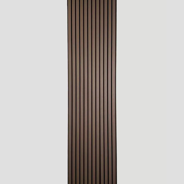 Panou riflat de exterior Light Coffee montat pe fațadă