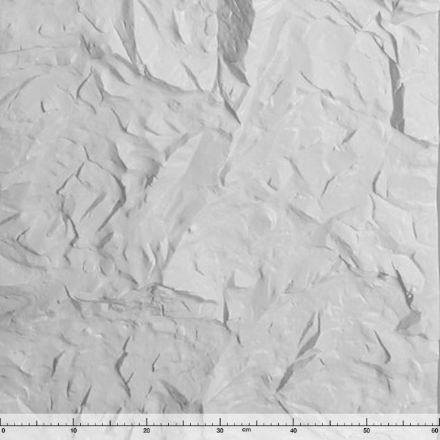 Panou decorativ vopsibil XTW-P002, vedere pe toată înălțimea de 2,9 m, relief cu planuri unghiulare, fațetate, care amintesc de o stâncă spartă