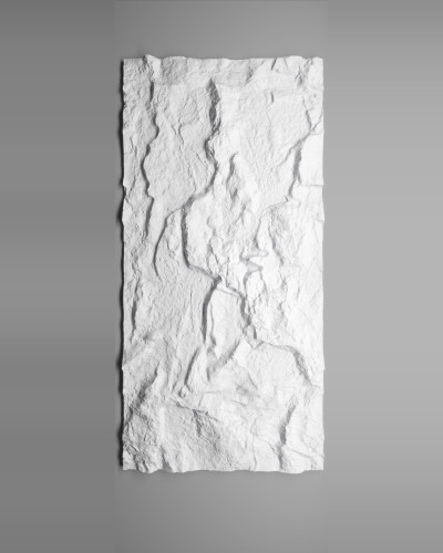 Panou decorativ vopsibil XTW-P004, vedere completă, relief de piatră spartă cu fisuri și creste verticale