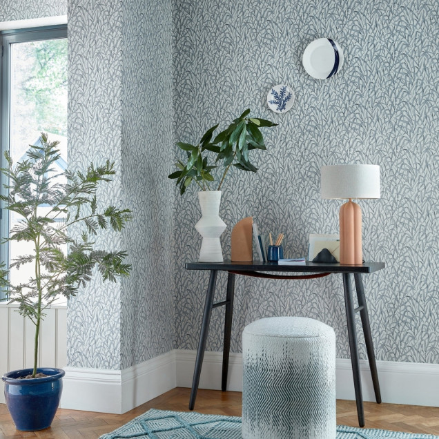Tapet cu model cu ierburi ornamentale, Pewter